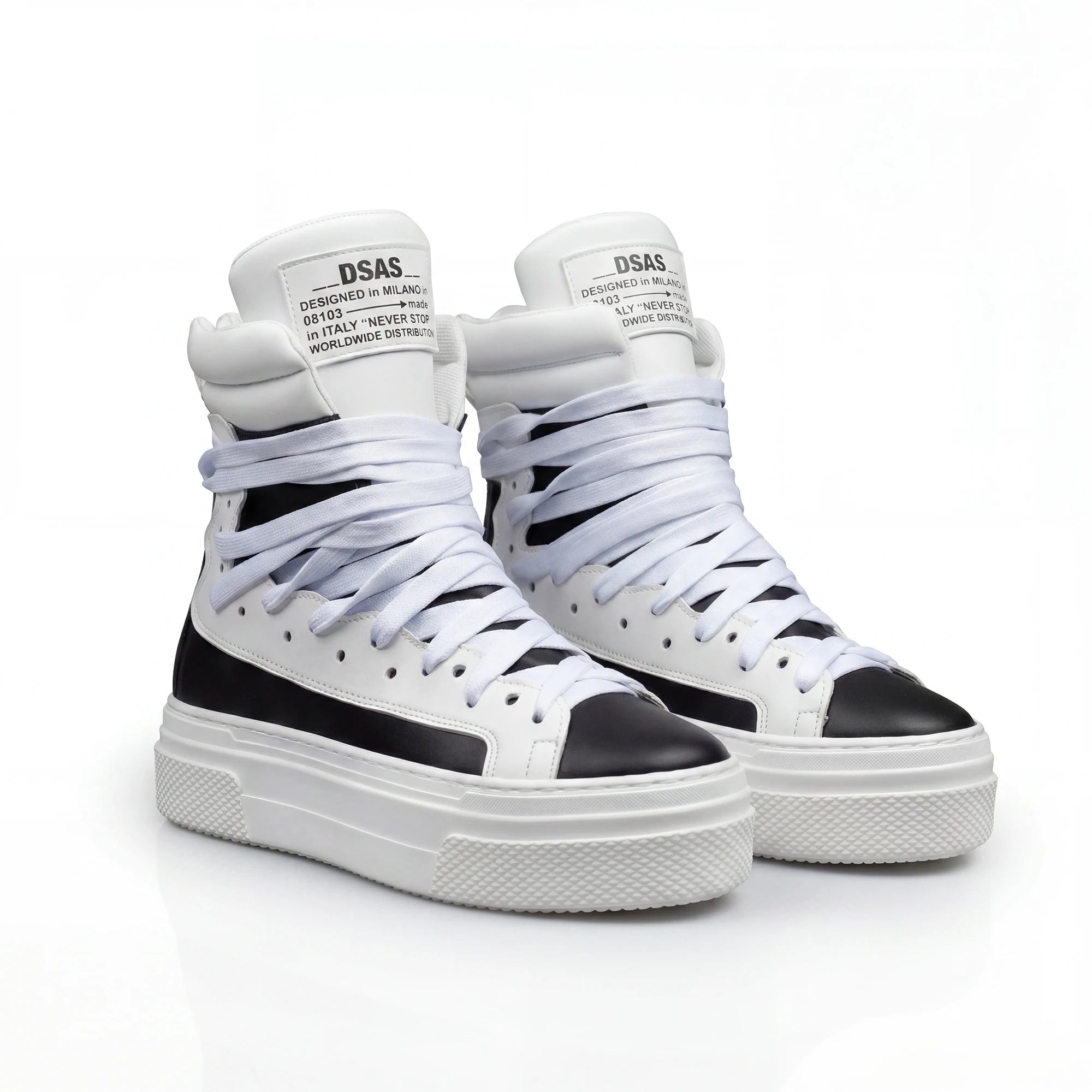 Leather 18-hole Sneakers Black - White